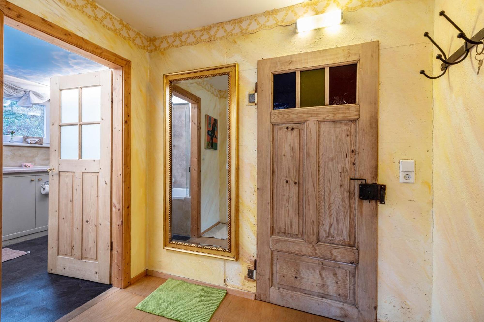 Haus Der Malerin Andrea Gawaz Apartamento Mullheim  Exterior foto